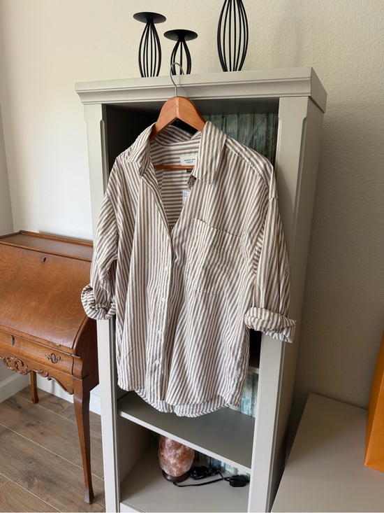 American Eagle Outfitters Tops - American Eagle Outfitters Brown and White Striped Button-Down Shirt